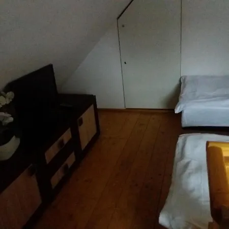 Apartment U Adama