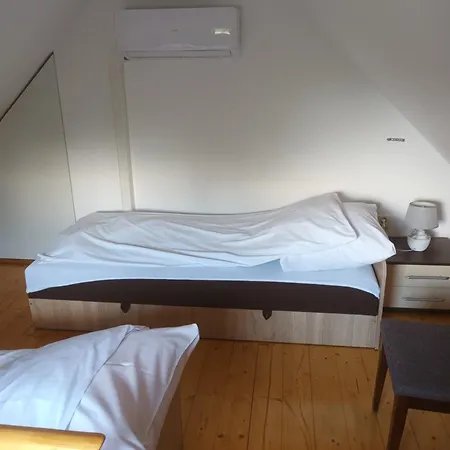 U Adama Apartment *